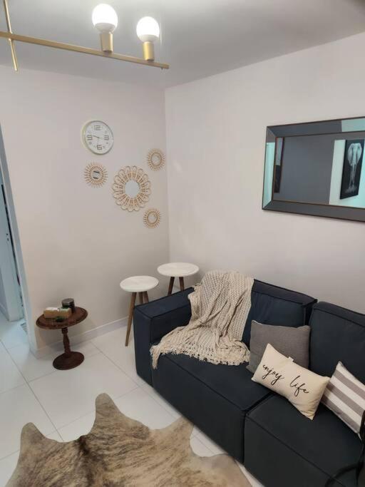 Apartamento Lindo Ap Remodelado,cuadra Mar, En La Mejor Zona De Bc
